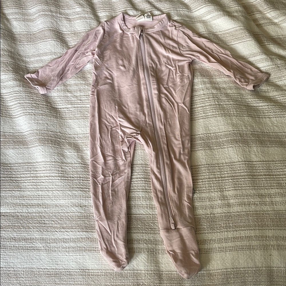 Kyte BABY Pink Footie Pajamas with Zipper